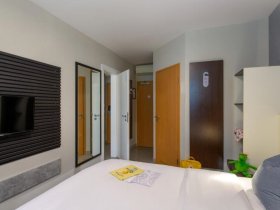 2 Tage in der City - Romantische Verwöhnauszeit in Dortmund mit Sekt & Therme