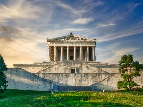 3 Tage Regensburg erleben – Walhalla-Schifffahrt & Shopping-Vergnügen inklusive
