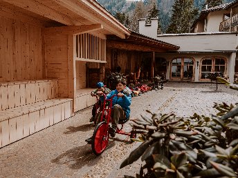 Familienzeit deluxe in den Südtiroler Dolomiten inkl. Halbpension  | 5 Nächte   