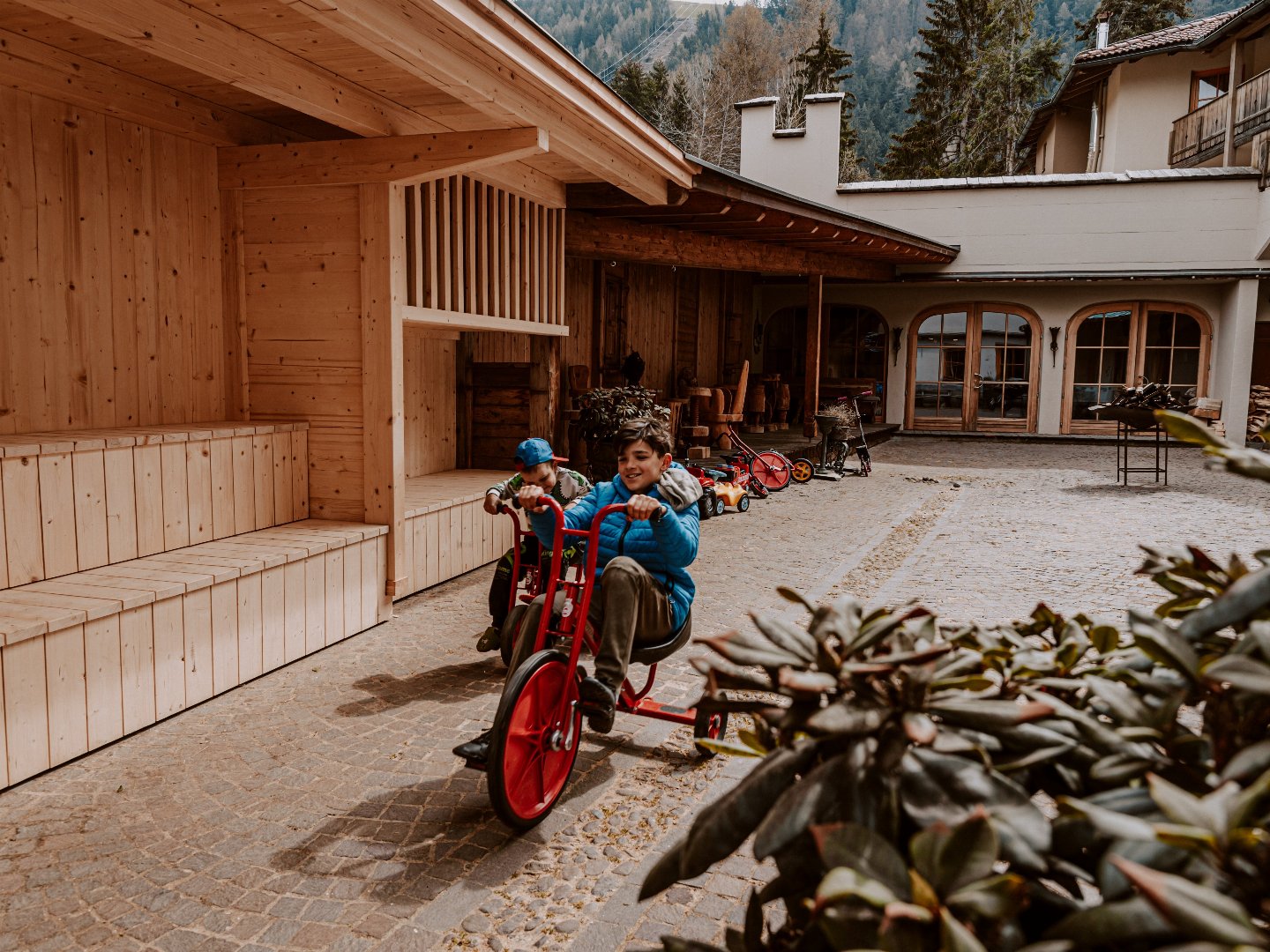 Familienzeit deluxe in den Südtiroler Dolomiten inkl. Halbpension  | 5 Nächte   