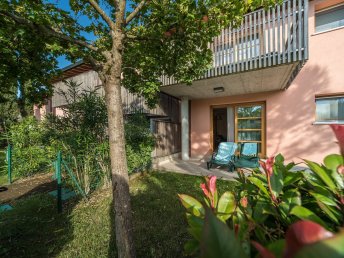 Sommerurlaub in Lignano mit Strandservice und Halbpension   | 7 Nächte      