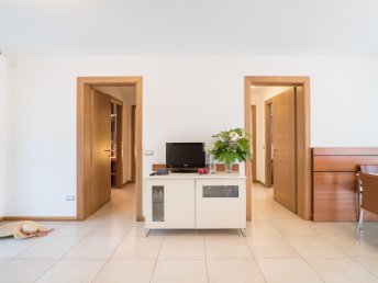 Sommerurlaub in Lignano mit Strandservice und Halbpension   | 7 Nächte      