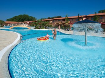 Sommerurlaub in Lignano mit Strandservice und Halbpension   | 7 Nächte      