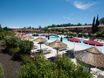 Sommerurlaub in Lignano mit Strandservice und Halbpension   | 7 Nächte      