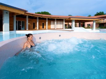 Sommerurlaub in Lignano mit Strandservice und Halbpension   | 7 Nächte      
