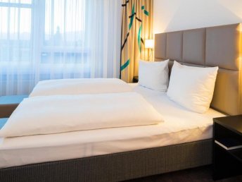 4 Tage Dresden erleben! Direkt  an der Brühlschen Terrasse am Elbufer