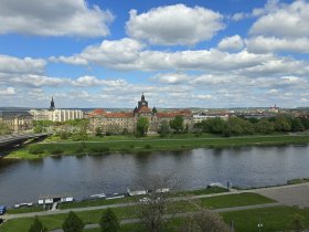  2 Tage Dresden erleben! Direkt  an der Brühlschen Terrasse am Elbufer
