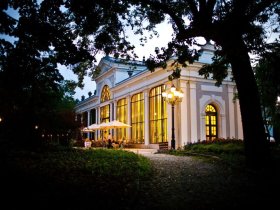 Kurzurlaub in Tata – Erholung pur mit Kristall Wellness inkl. Halbpension | 2 Nächte