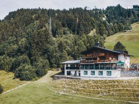 Familienzeit mit Panorama-Wow-Effekt in Kaprun inkl. Tauern Spa Therme | 5 Nächte
