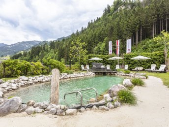 Familienurlaub am Naturbadeteich im Salzburger Land inkl. 1 Kind bis 10 Jahre gratis / 5 Nächte