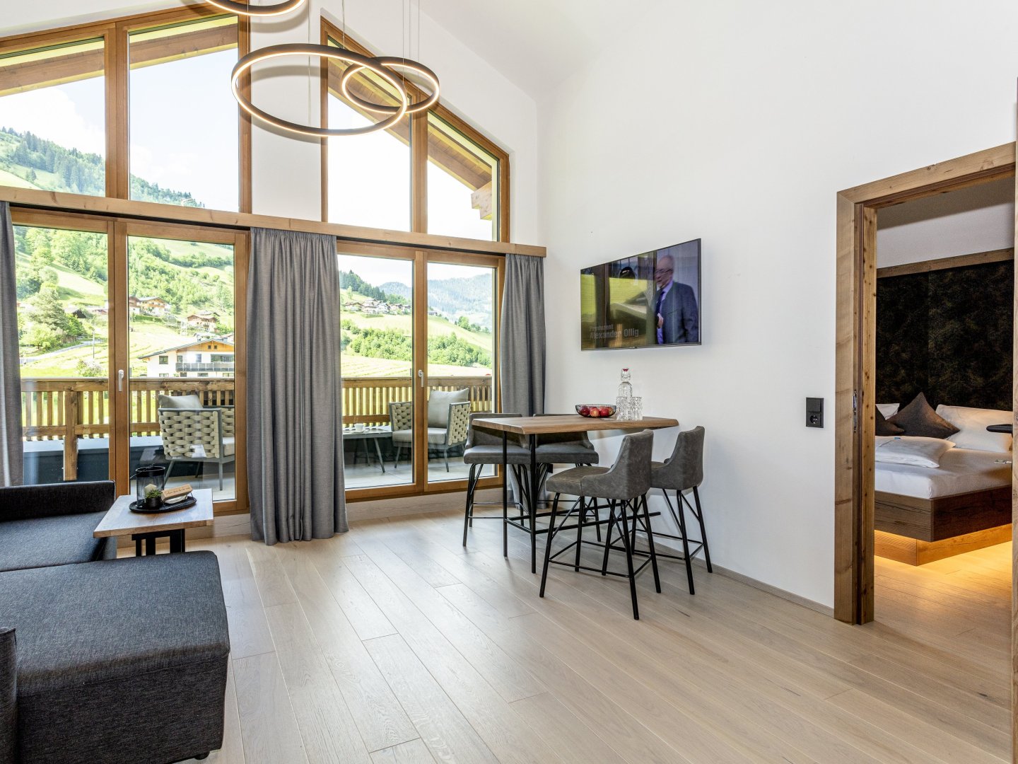 Familienurlaub am Naturbadeteich im Salzburger Land inkl. 1 Kind bis 10 Jahre gratis / 5 Nächte