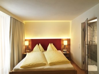 Familienurlaub am Naturbadeteich im Salzburger Land inkl. 1 Kind bis 10 Jahre gratis / 5 Nächte